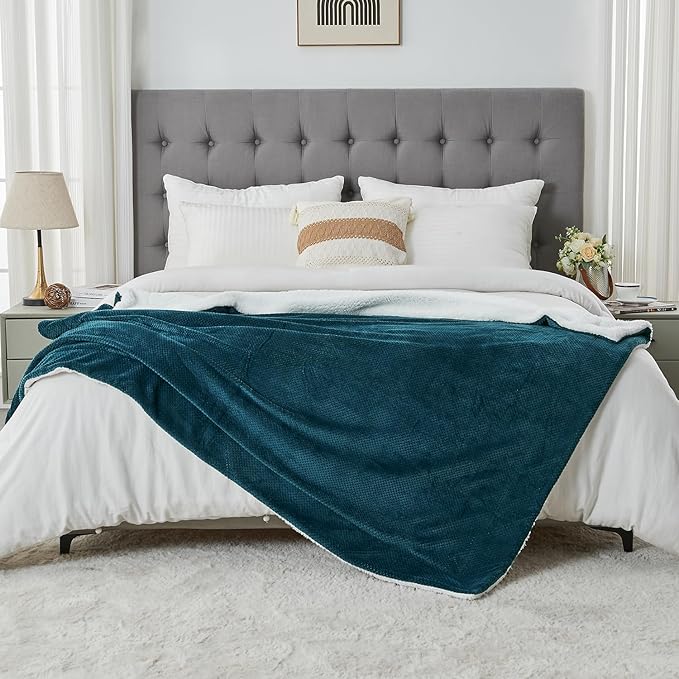 SOCHOW Waffle Sherpa Fleece Throw Blanket, Super Soft Fuzzy Warm, Lightweight Fluffy Reversible Plush Blanket for Bed Sofa Couch, 60 x 80 Inches Blue Coral