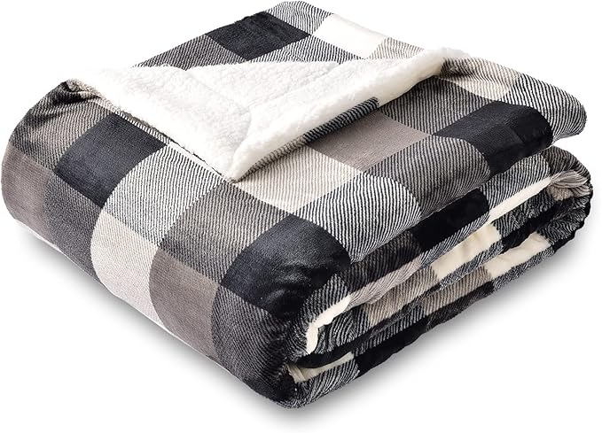 SOCHOW Buffalo Plaid Sherpa Fleece Throw Blanket, Double-Sided Checkered Super Soft Luxurious Bedding Blanket 50 x 60 inches, Black/White