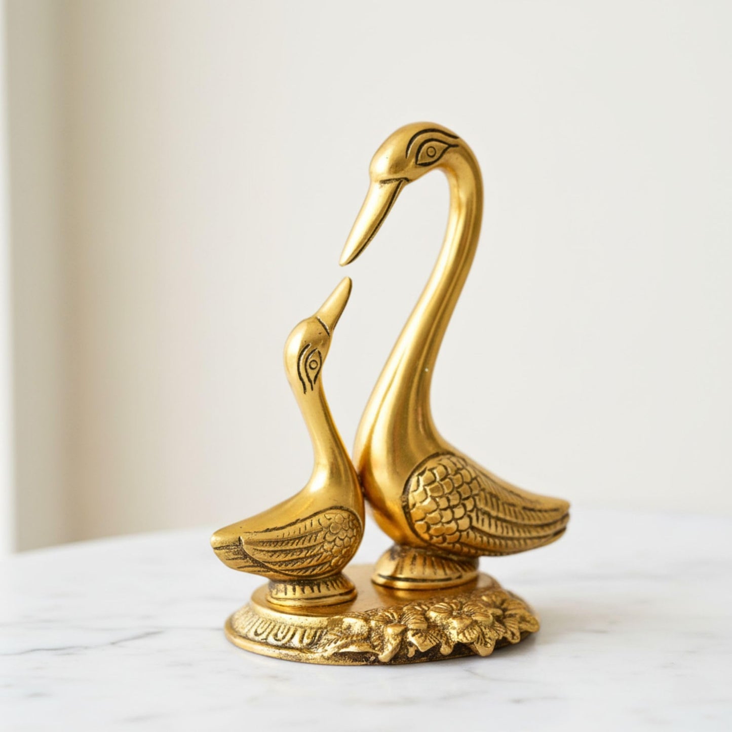 Home Genie "Golden Swan Pair Showpiece | Handcrafted Symbol of Love & Harmony | Elegant Home & Office Decor