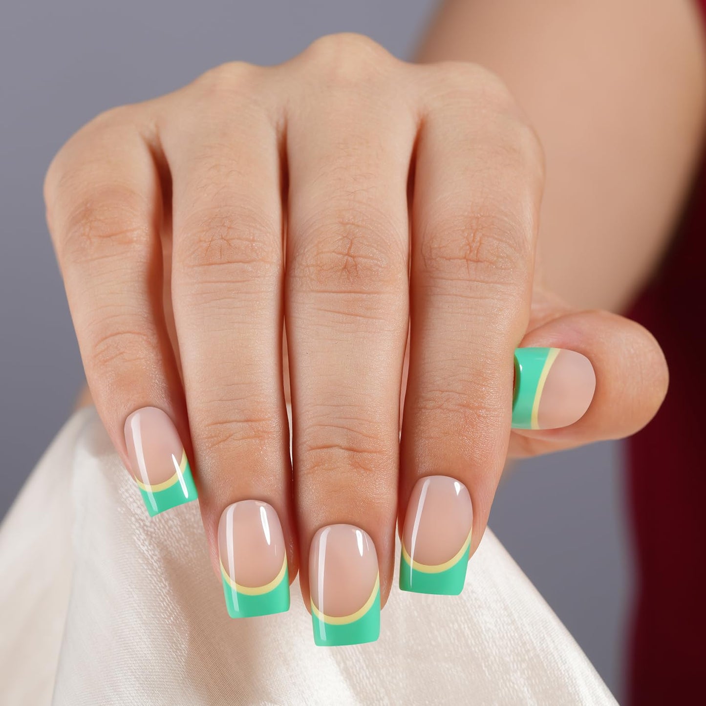 Plauva 150Pcs French Tip Press On Nails, Short Square Press On Nails, Soft Gel Stick On Nails Reusable Fake Nails for Women 15 Sizes
