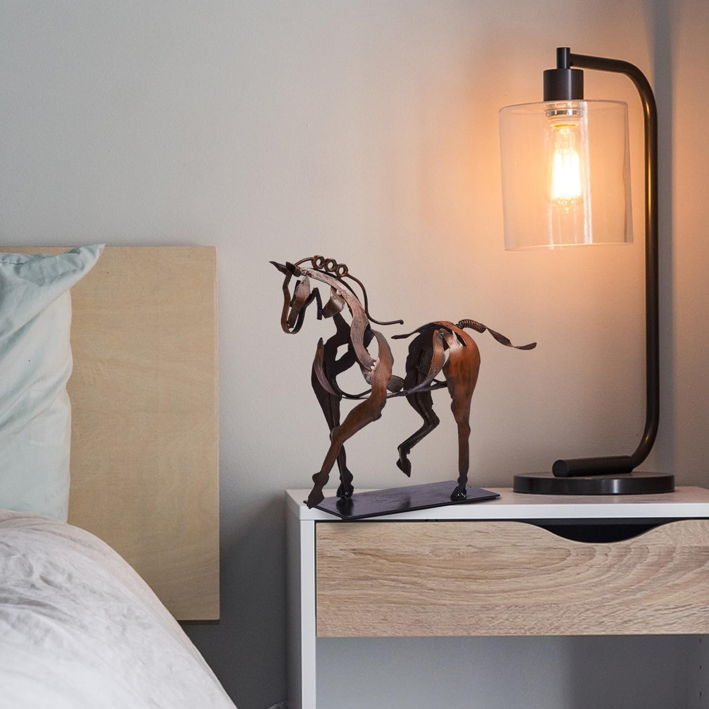 SunBlogs Art Handmade Horse Statue - Unique Rustic Decor for Office & Home - Hand-Painted Metal Sculpture - Perfect Handicraft Gift for Horse Lovers (Brown)