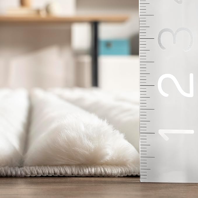 Nuloom SuperiorWash Collection Kai Off-White, 5' x 8', Fluffy and Cozy, High Traffic, Stain Resistant, Easy Clean, Durable Washable Area Rug for Bedroom, Living Room, Dining, Den, Foyer, Entryway
