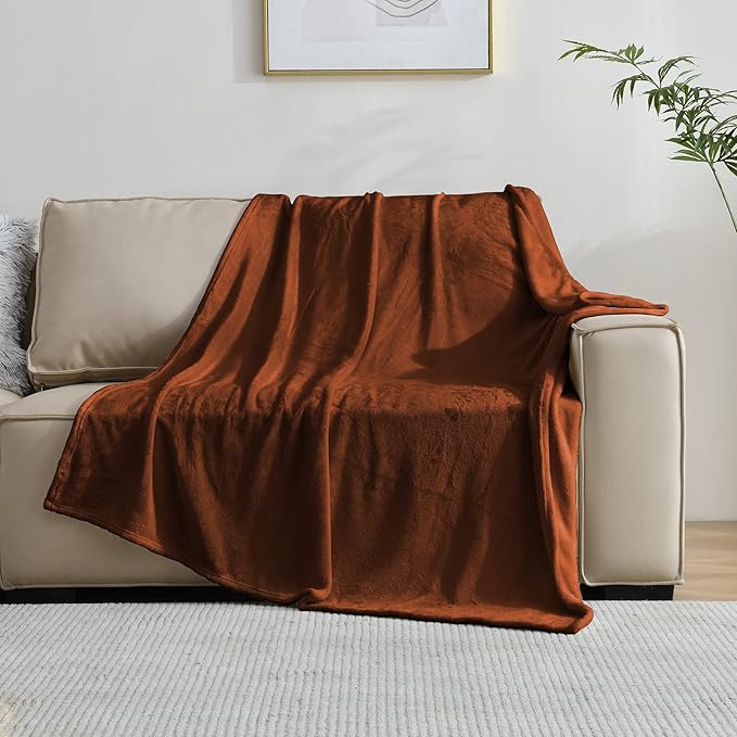 SOCHOW Flannel Fleece Blanket Luxury Twin XL Size, All Season Lightweight Super Soft Cozy Blanket for Bed or Couch, Caramel(66inch X90'')