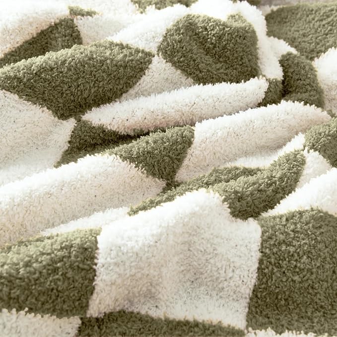 CozeCube Checkered Blanket, Ultra Soft Cozy Olive Green and White Throw Blanket, Warm Cozy Knit Fuzzy Plush Checkerboard Throw for Couch Bed Sofa, 60"x80"