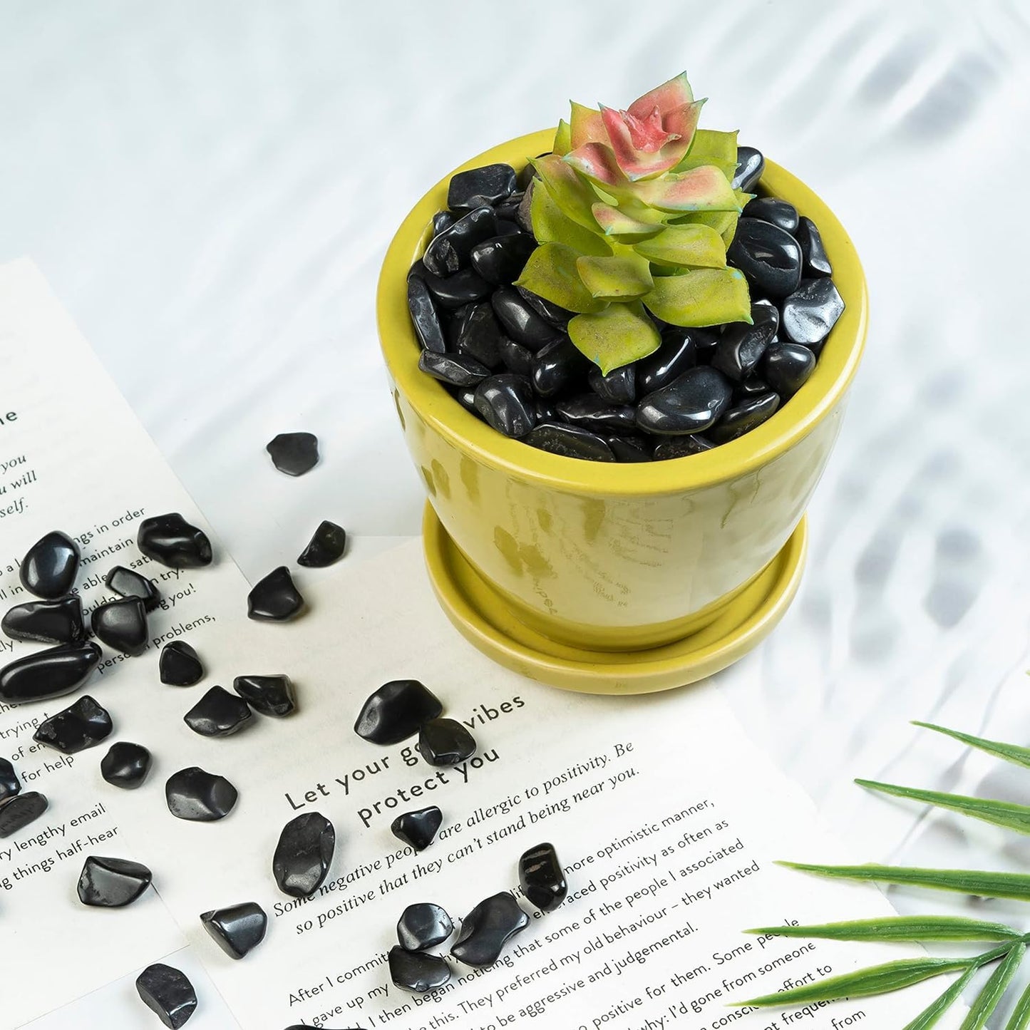 Black Tourmaline Crystal Chips bulk Gemstone Valentine Gift, Healing Crystal Natural Irregular Shaped Crushed Stone Reik Healing Tumbled Chips Crystal Chips for Witchcraft & Jewelry Making 1 Lb