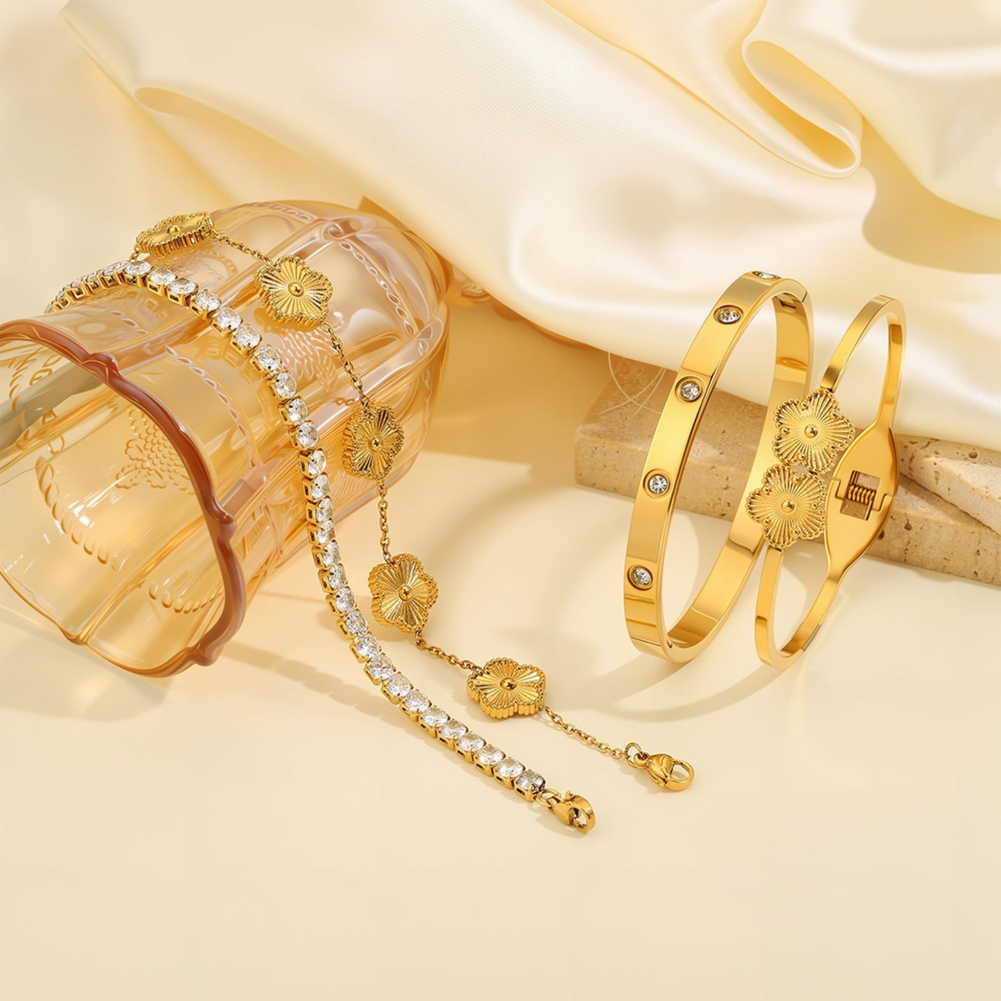 ISELBDR 18K Gold Plated Clover Bangle Bracelet Set for Women Stackable Adjustable Tennis Bracelet Non Tarnish Gift Jewelry for Christmas Valentines Birthday Mother's Day