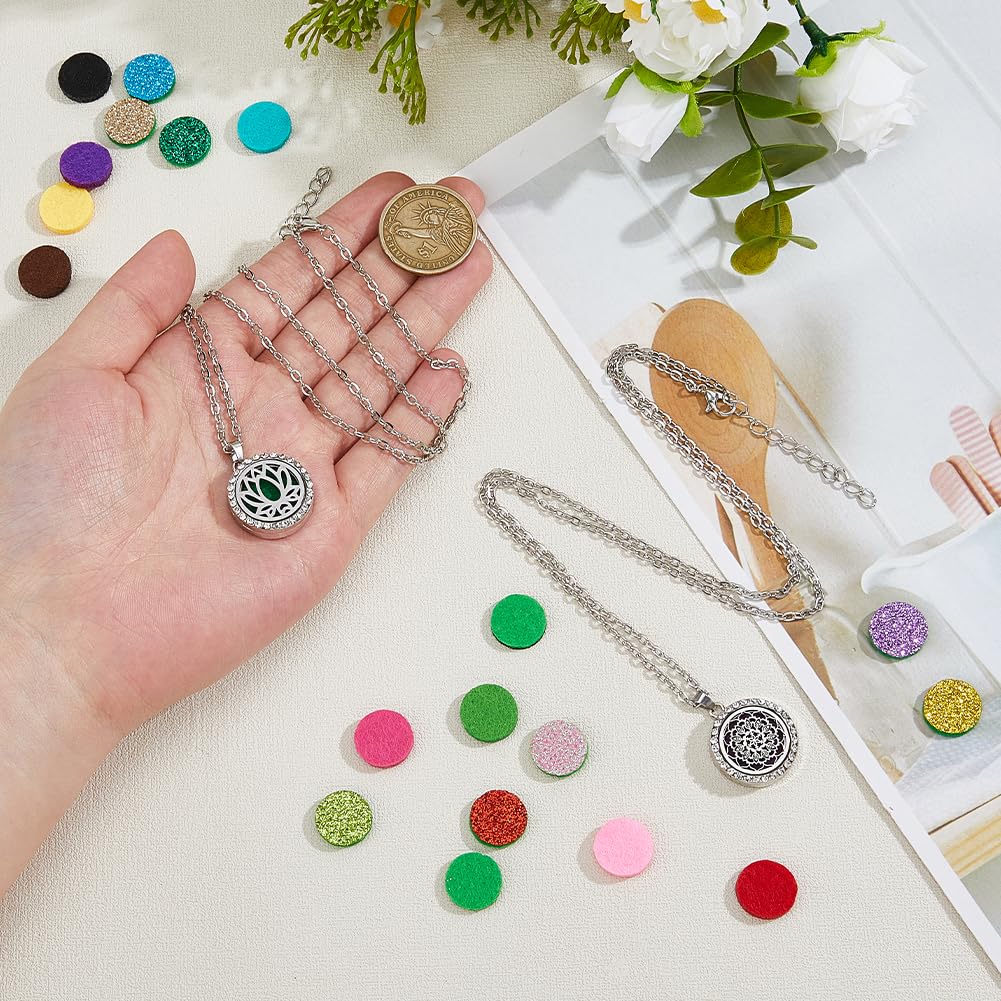 Hobbspring 2 Sets Aromatherapy Essential Oil Diffuser Necklace 2 Styles Diffuser Stainless Steel Oil Pendant with Felt Pads Aromatherapy Flat Round Locket Necklaces Gift for Woman Men