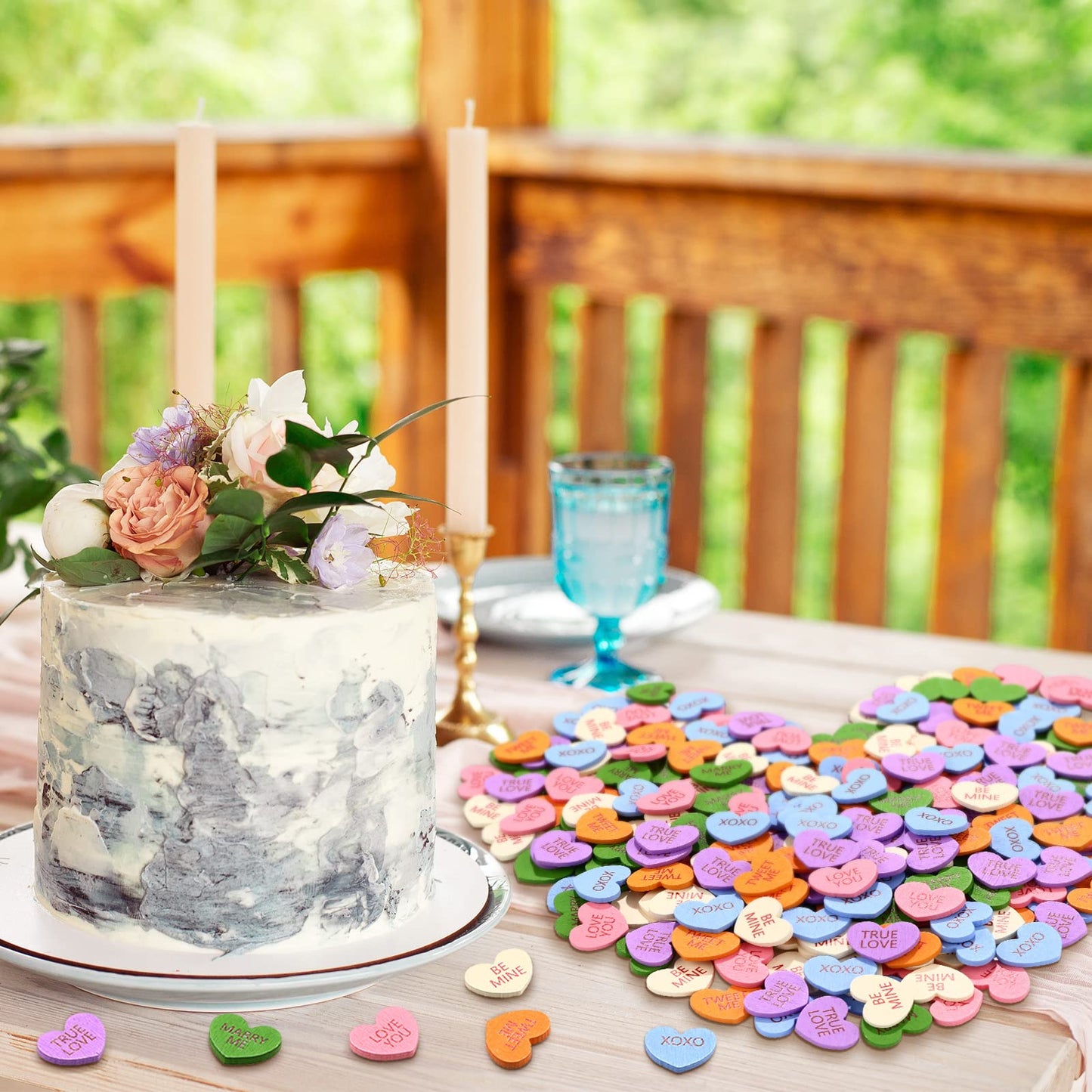 Maitys 300 Pcs Valentine's Day Conversation Hearts Vase Filler Wooden Conversation Hearts Decor Valentine Table Decorations Wedding Scatter Table Confetti for Crafts Wedding Bridal Shower Decorations