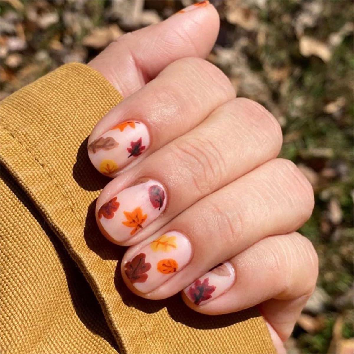 Fall Press on Nails Short Square Fake Nails Thanksgiving Nail Press ons with Autumn Maples Design,Matte Reusable Artificial Nail Full Cover Glue on Nail Stick on Nails for Women Manicure 24 Pcs