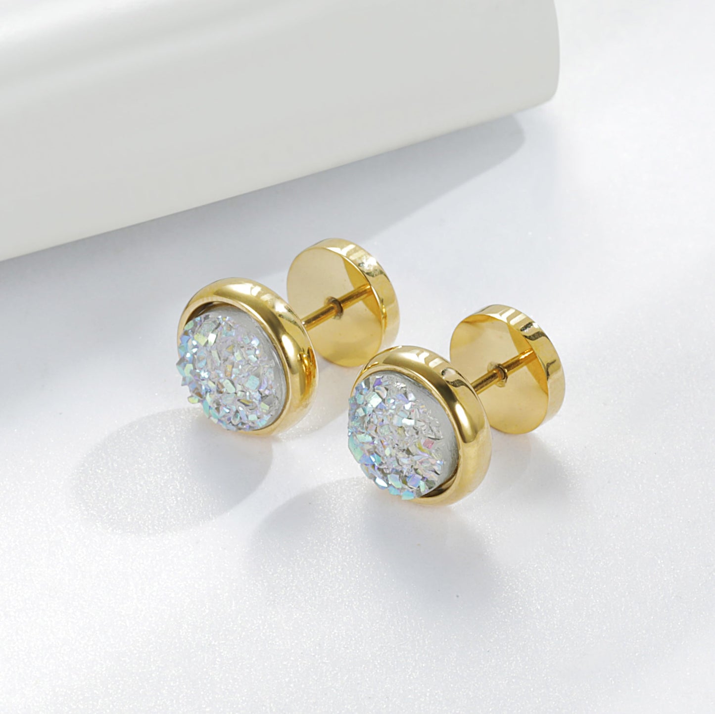 Women Men Flat Back Stud Earrings Non-Nickel Crystal Stone Earrings Titanium Stainless Steel Hypoallergenic Cartilage Earrings Stud for Sensitive Ears(White-gold)