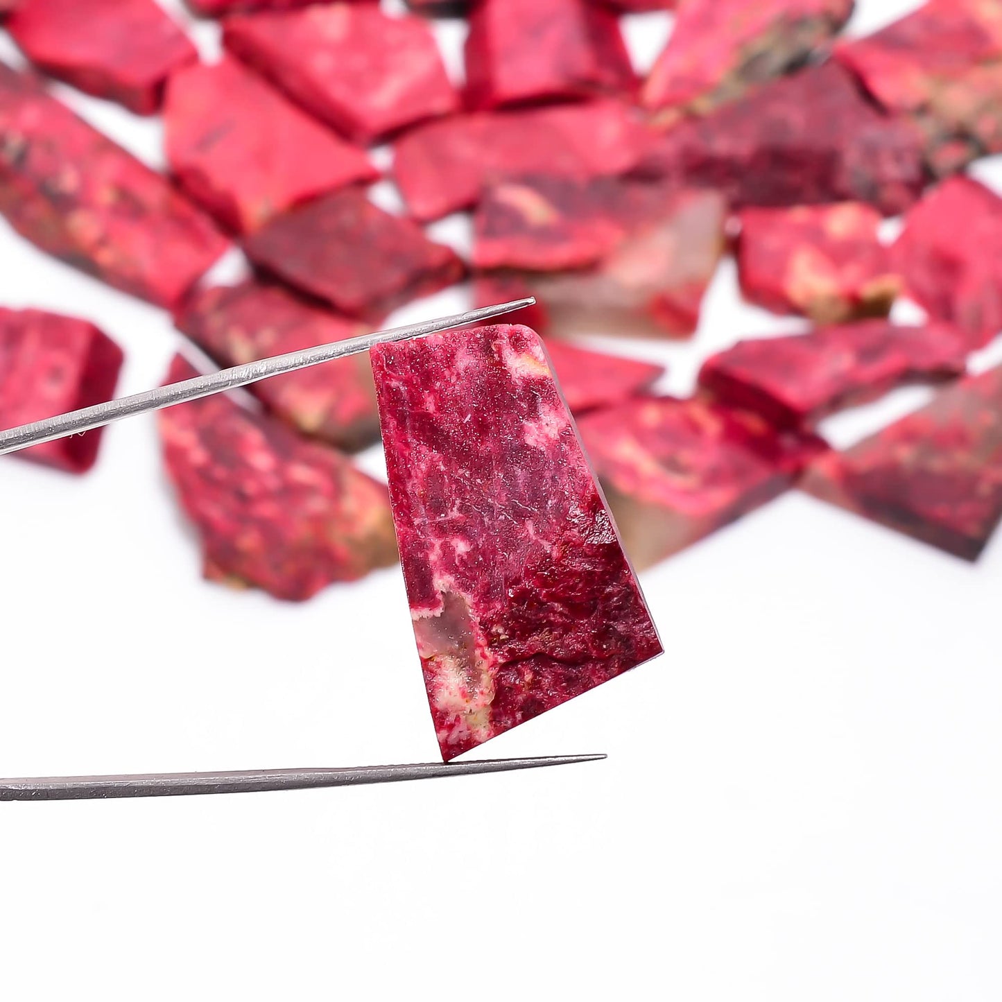 Natural Pink Thulite Raw Slice Gemstone - Healing Crystals for DIY Jewelry Making -Loose Natural Cabochon -Perfect for Crafting Unique Jewelry Designs (5 pcs, 25-35 mm)