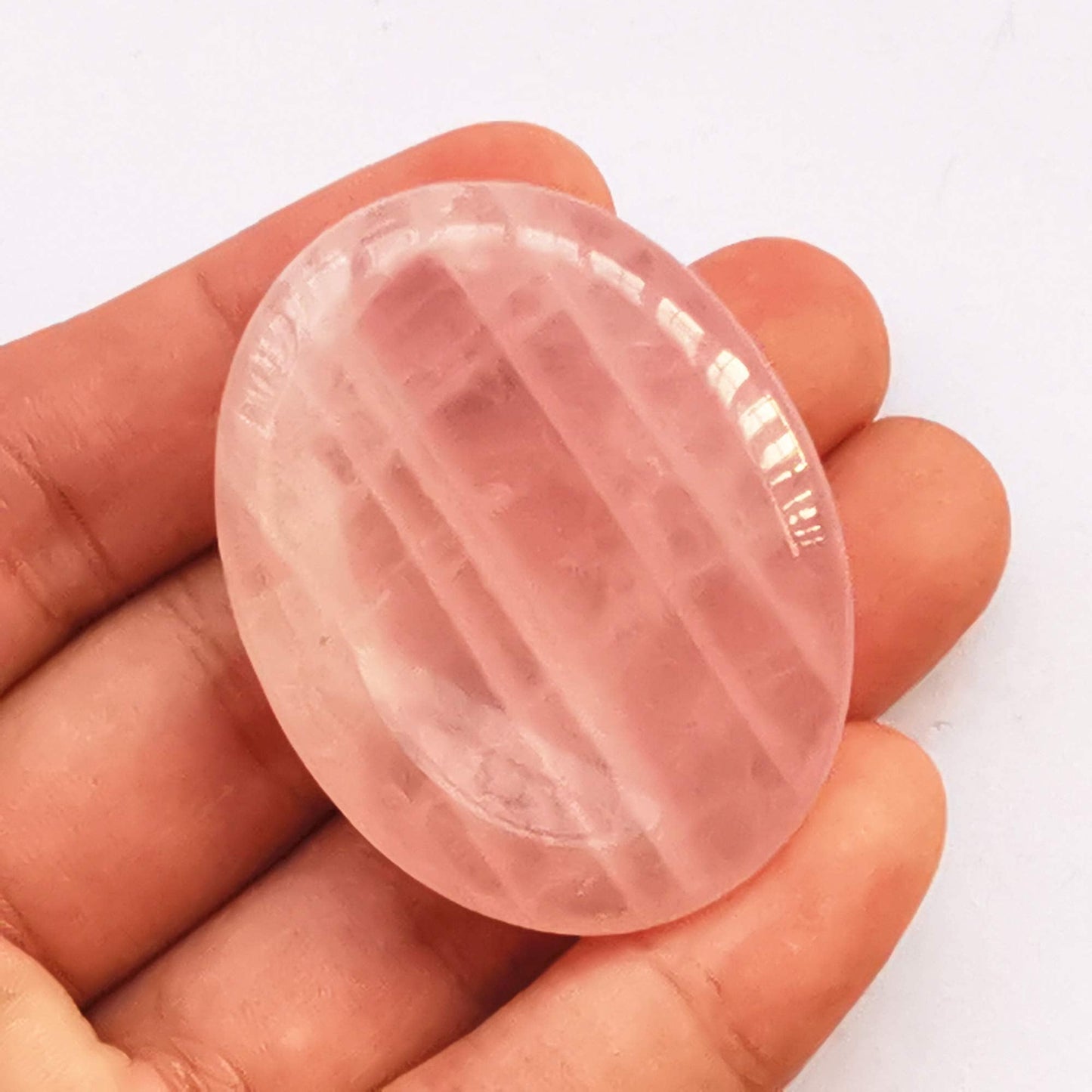 Bacatgem 1 Pcs Natural Rose Quartz Crystal Thumb Worry Stone,Stress Relax Healing Reiki Crystal Pocket Palm Stones