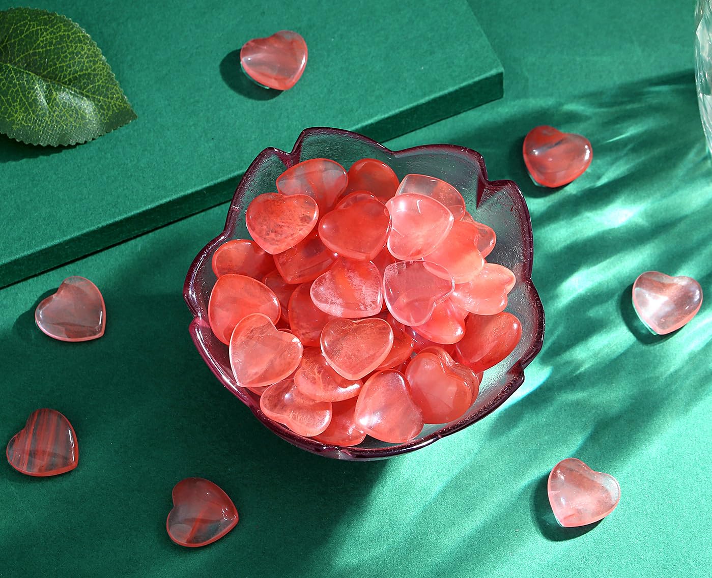QINJIEJIE 20PCS Cherry Quartz Heart Stones Crystals Bulk Love Shaped Worry Stone Heart Rock Pocket Polished Palm Gems Crystal Reiki Balancing Wholesale Carved Stone Decor Gift