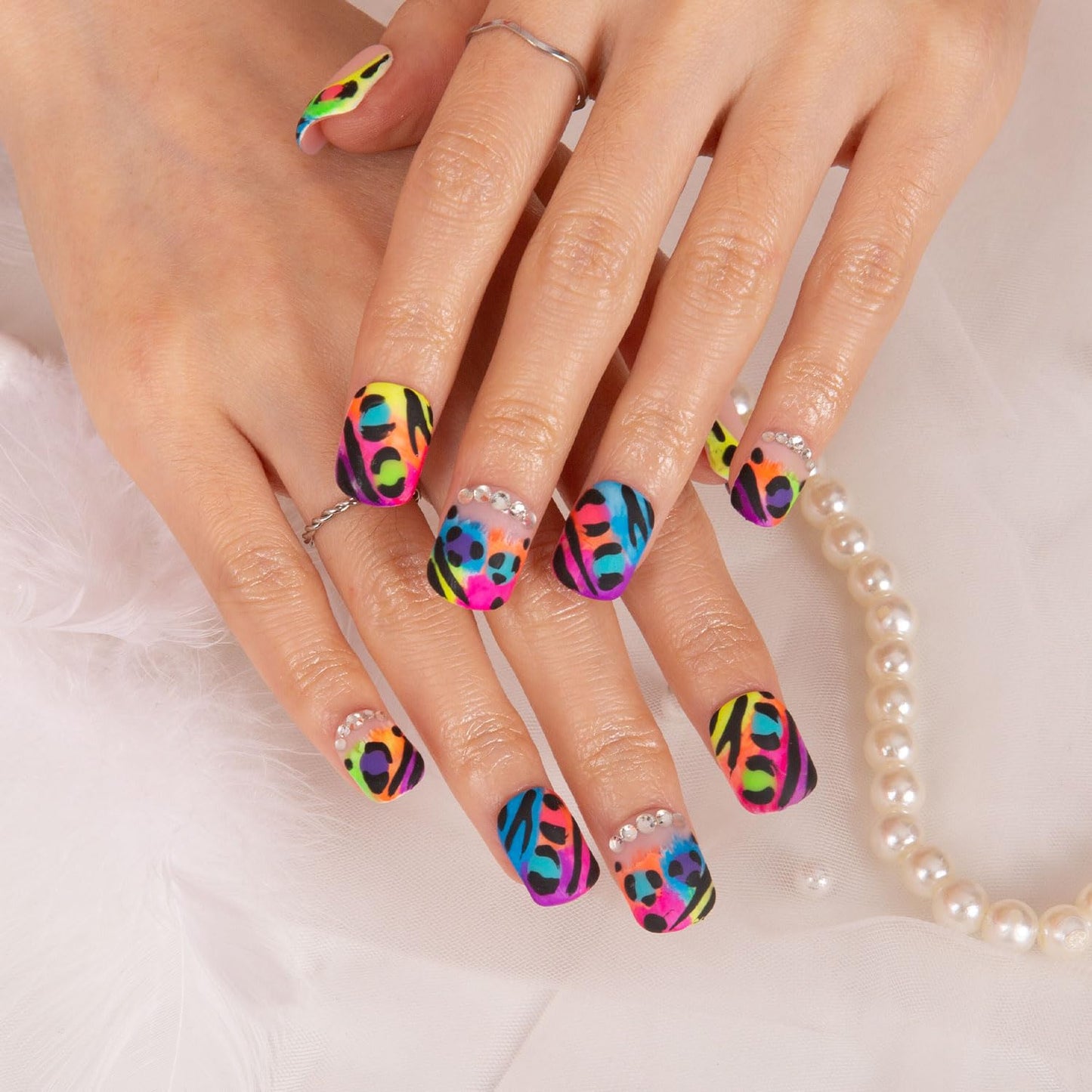 LOVFUL Press on Nails Illusion| Handmade with Full Covered Crystals | Reusable Fake Nails | Square Short 0.8 in | H123-L