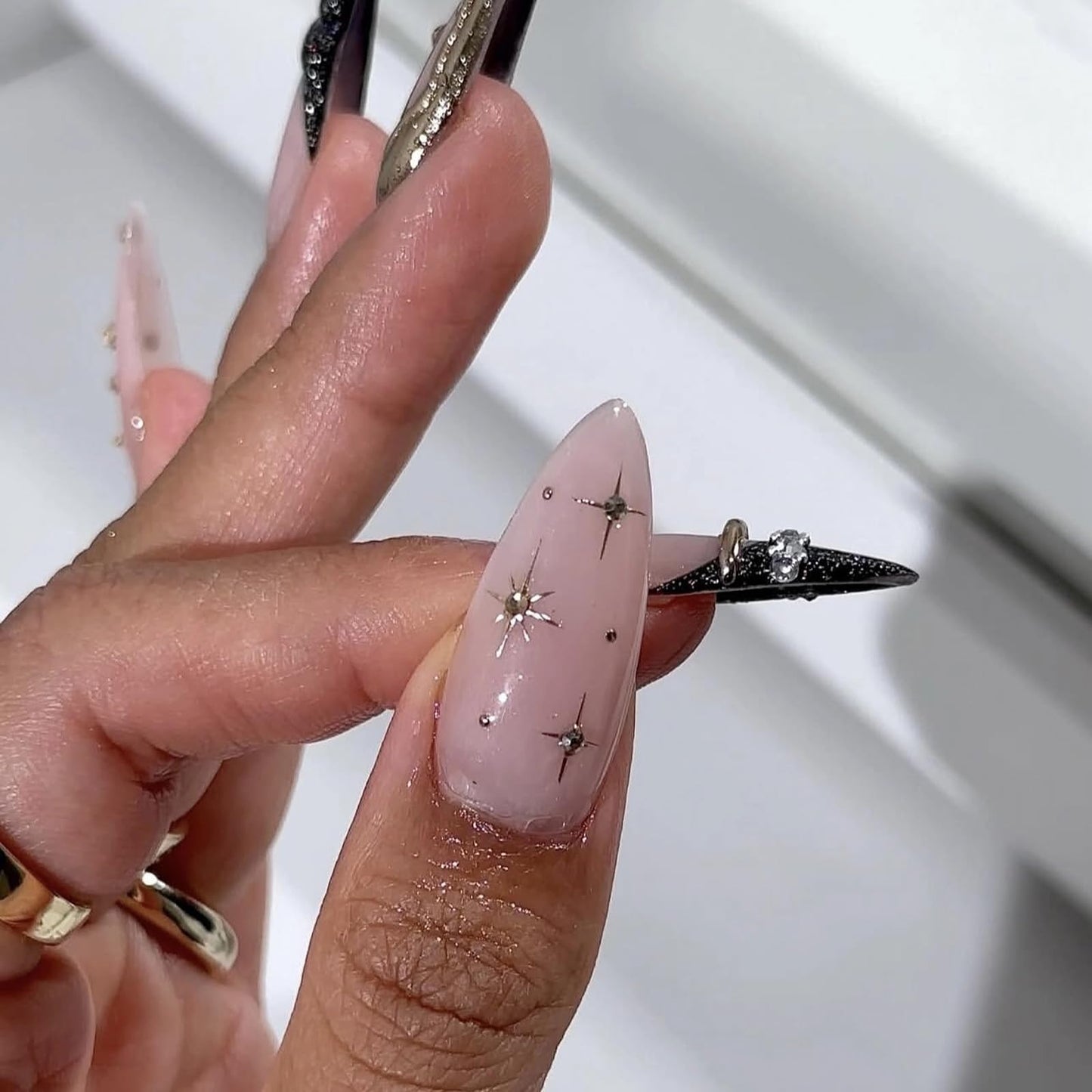 MISUD Press on Nails - Long Stiletto Fake Nails with Black French Tip, Acrylic Gold Chrome Star Design 24 pcs