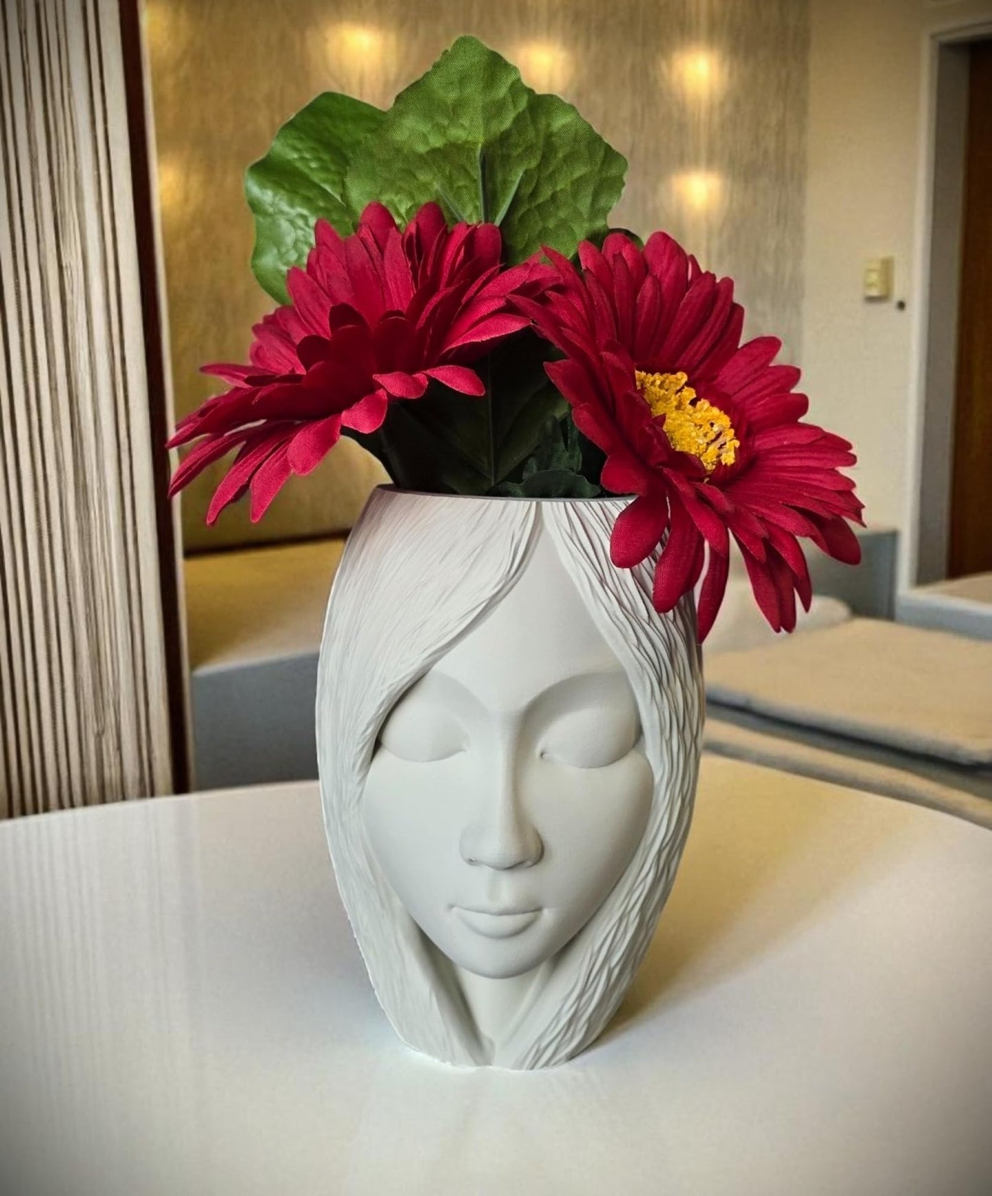 Face Planter Vase – Modern Woman Head Flower Pot, 3D Printed White Decorative Pot for Indoor Plants (Ivory, 6x5x4)