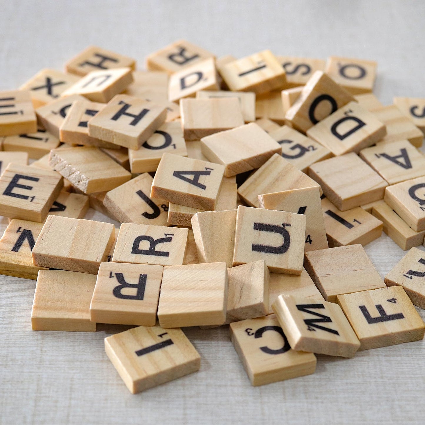ZEONHAK 1200 PCS Wooden Letters Tiles, Small Letter Tile for Crafts, Wooden Alphabet Letter Tiles for DIY Decoration, Craft Projects, Spelling Alphabet, 0.8 x 0.7 x 1/5 Inch