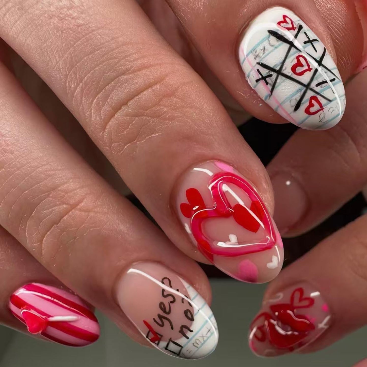 30Pcs Valentine's Press on Nails Red Hearts & Strawberry Love Lip Design Cute False Nails French Nail Tips Handmade Valentine Press on Letter Solid Color Stick on Nails for Women Holiday Manicure