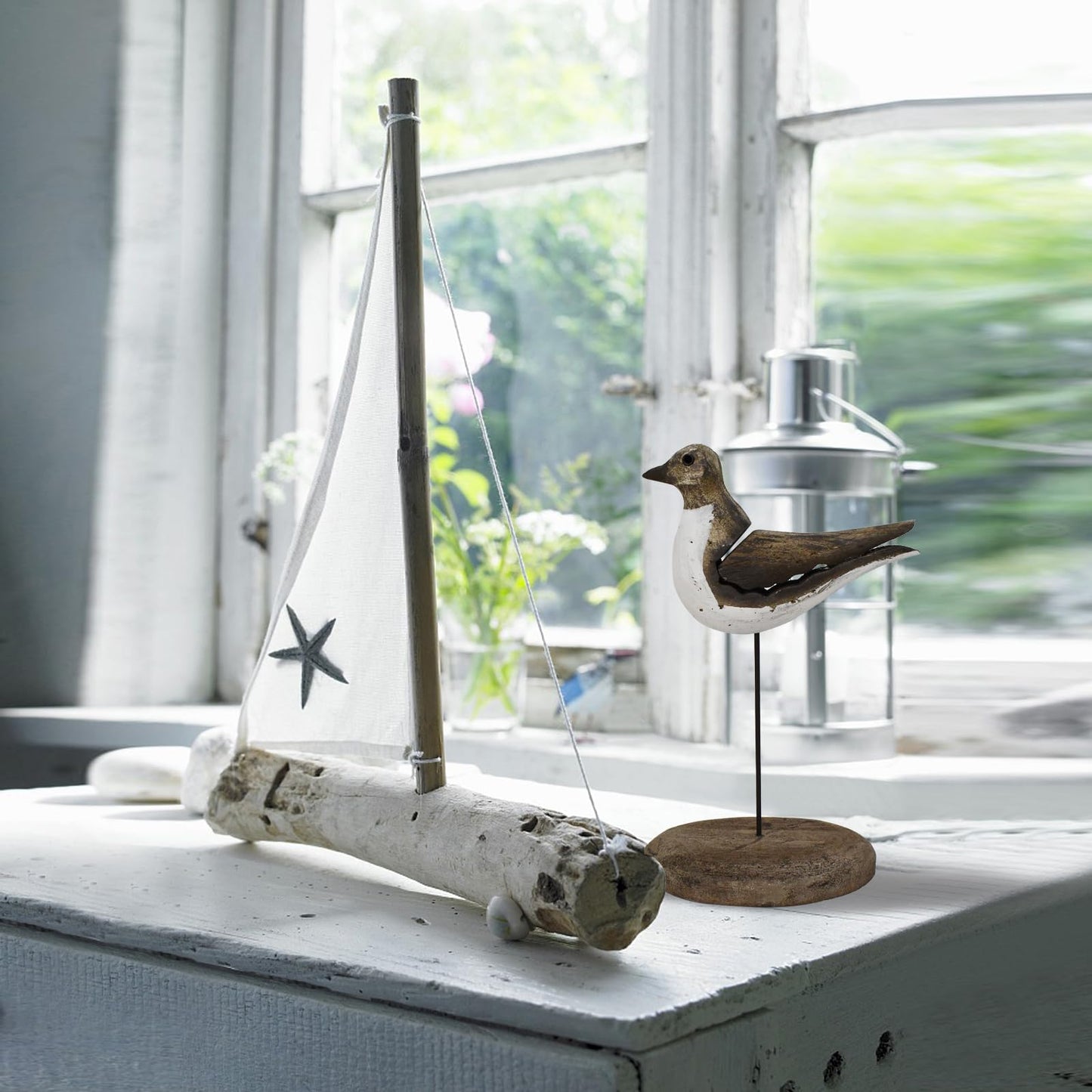 Veclotch Wood Seagull Figurine Nautical Decoration, Rustic Sea Bird Statue Nautical Beach Theme Seabird Sculpture Table Top Decor for Living Room Bathroom Home Decor