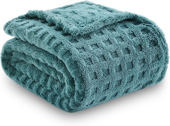 NEWCOSPLAY Super Soft Twin Blanket Teal Premium Silky Flannel Fleece 3D Waffle Checkered Lightweight Bed Blanket All Season Use (Light Teal, Twin(60"x80"))