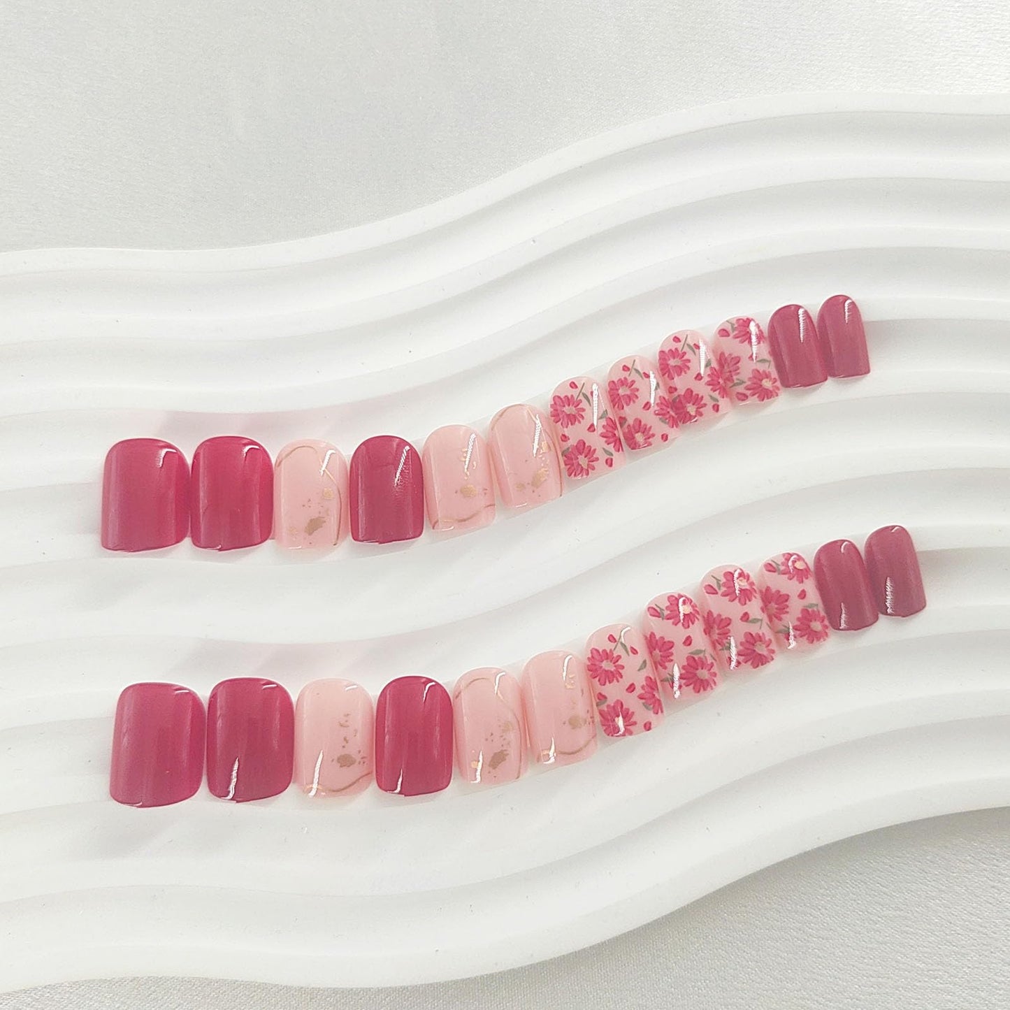 Women Press on Nails Square Short Nail Press ons Red Fake Nails Artificisl Manicure 24Pcs Light Pink Glue on Nails with Flower Lines Designs Glossy Acrylic Stick on Nails