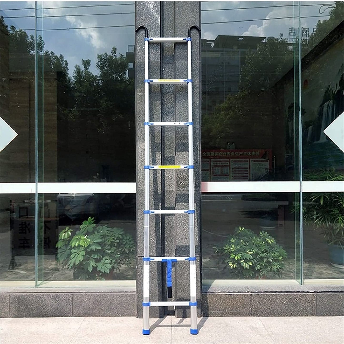 Household Daily or Emergency Use Portable Extendable Step Ladders2M-8M Telescoping Ladder Aluminum Extension Ladder & Loft Roof Hook Kit Telescopic Ladder Foldable Capaci