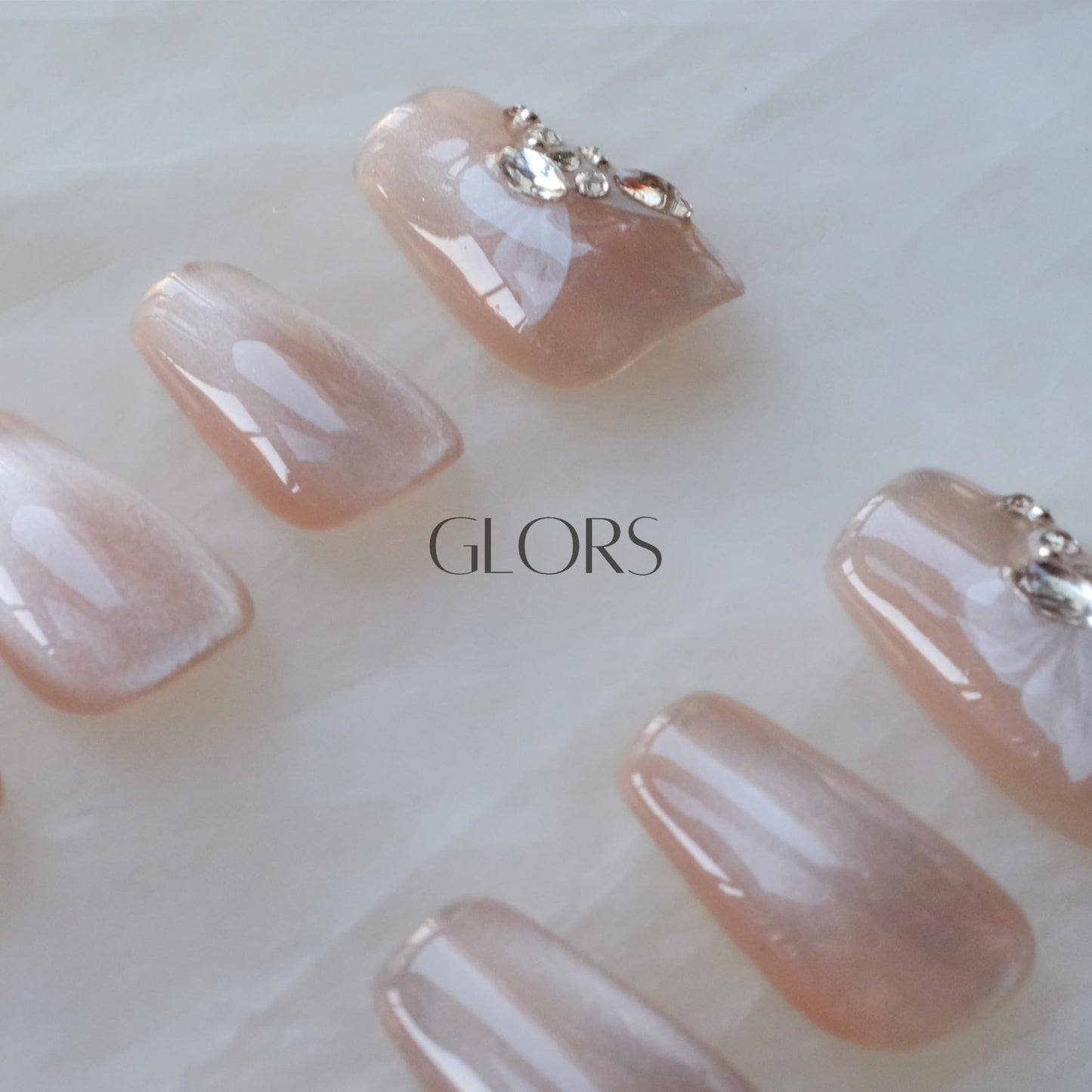 [GLORS] Purly Handmade Medium Ballerina Press on Nails | SCSbutterfly - Artistic Fake False Nail Tips with Butterfly and Cat-eye, 10 Pieces (Small, MB)