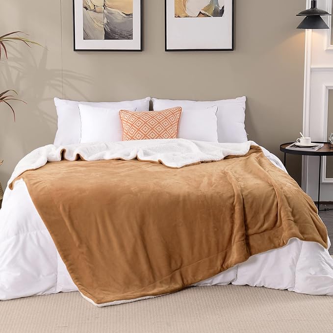 SOCHOW Sherpa Fleece Throw Blanket, Double-Sided Super Soft Luxurious Plush Blanket Throw Size, Camel, 50x60 inches