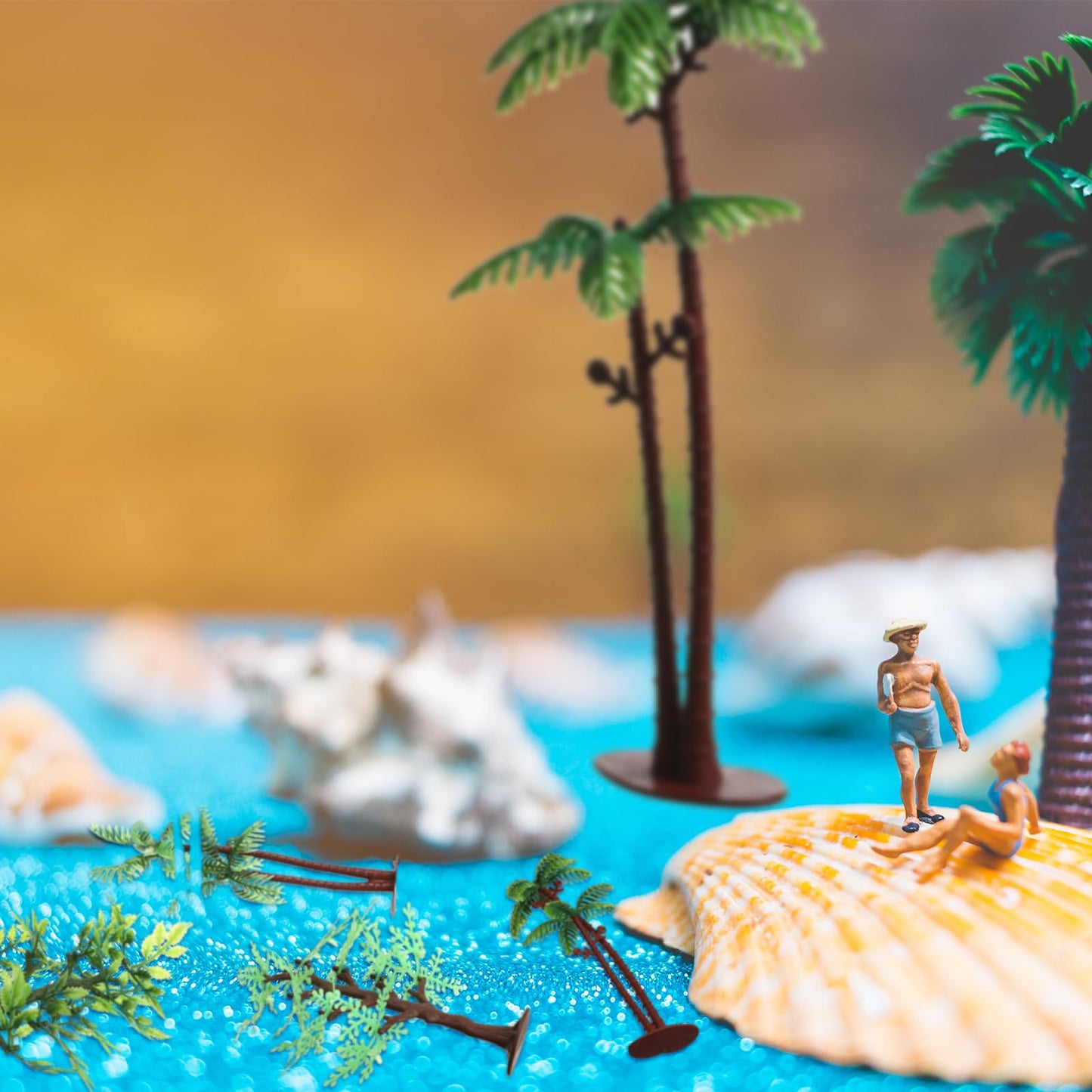 Janinka 36 Pcs Mini Toy Jungle Trees Plastic Model Coconut Trees Figurines with Base Cake Decoration Rainforest Diorama Supplies Scenery Architecture for Craft, Building, Scenery Landscape, 4 Styles
