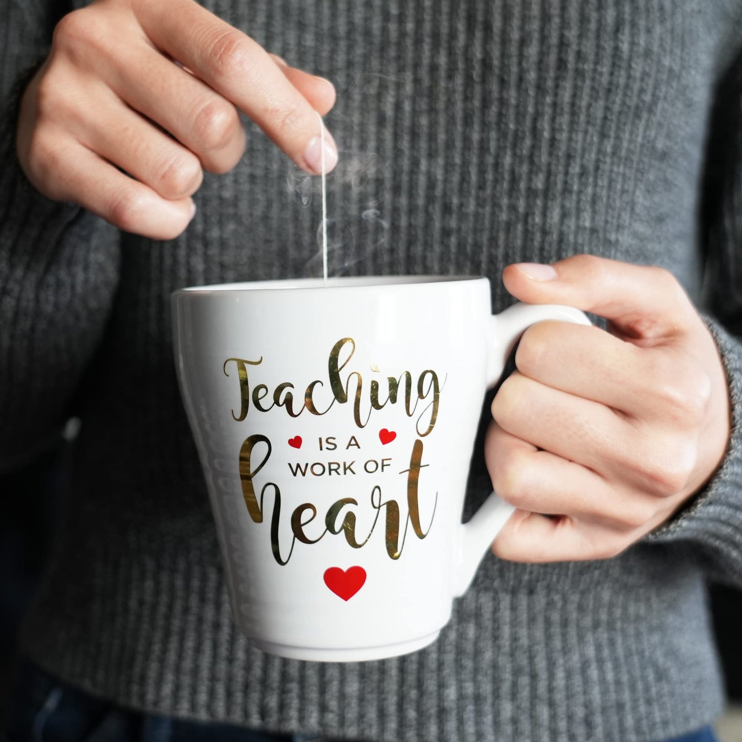 VOTUM Teacher Appreciation Gift for Women or Men - Bundle Includes Mug, Writing Pad, Apple-Shaped Pen and Sticky Notes, Jumbo Gold Paper Clip - Heart Coffee Cup - Teacher Appreciation Week Thank You