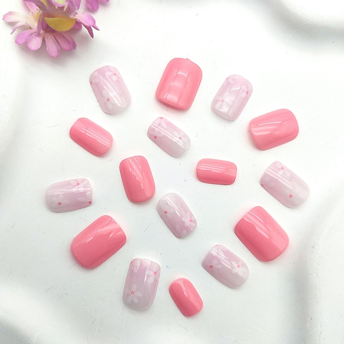 Square Press on Nails Short Fake Nails with Flower Designs Nails Press ons Pink Glue on Nails Glossy Acrylic Nails Simple False Nails Spring Summer Stick on Nails for Women 24 Pcs