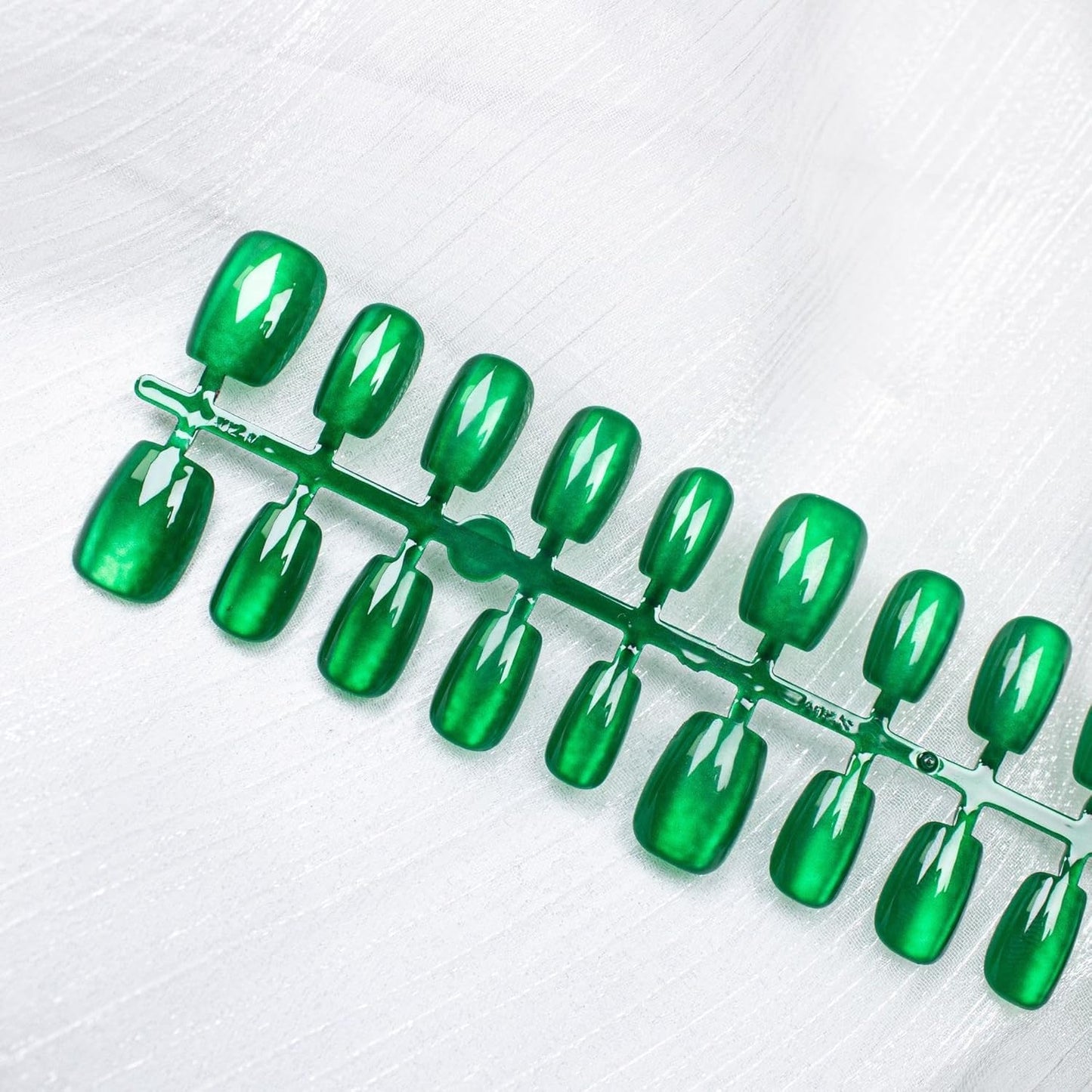 Green Press on Nails Medium Square Fake Nails with Glitter Cat Eye Designs Glue on Nails Full Cover Glossy False Nails Artificial Stick on Nail for Women 24Pcs