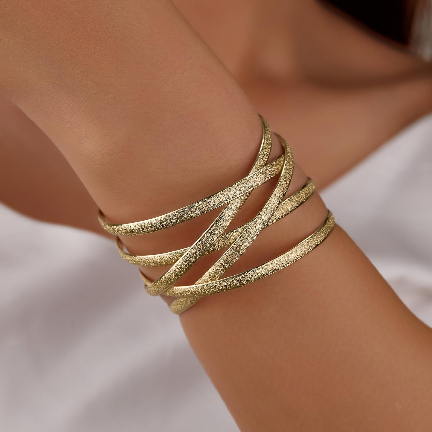 SHINYTE CATALINE Mother's Day Jewelry Gift for Women,14K Gold Plated Adjustable Chunky Cuff Bracelet,Bold Wide Wrap Bangle,Boho Arm Cuff for Her,Mom