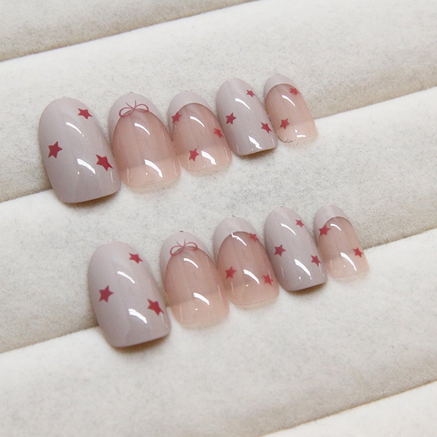 RIICFDD French Tip Press on Nails Short Almond Fake Nails Cute Nails Press ons Full Cover Glossy Stick on Nails with Mini Red Bow Star Designs False Nails Glue on Nails for Women Cute Nails 24 Pcs