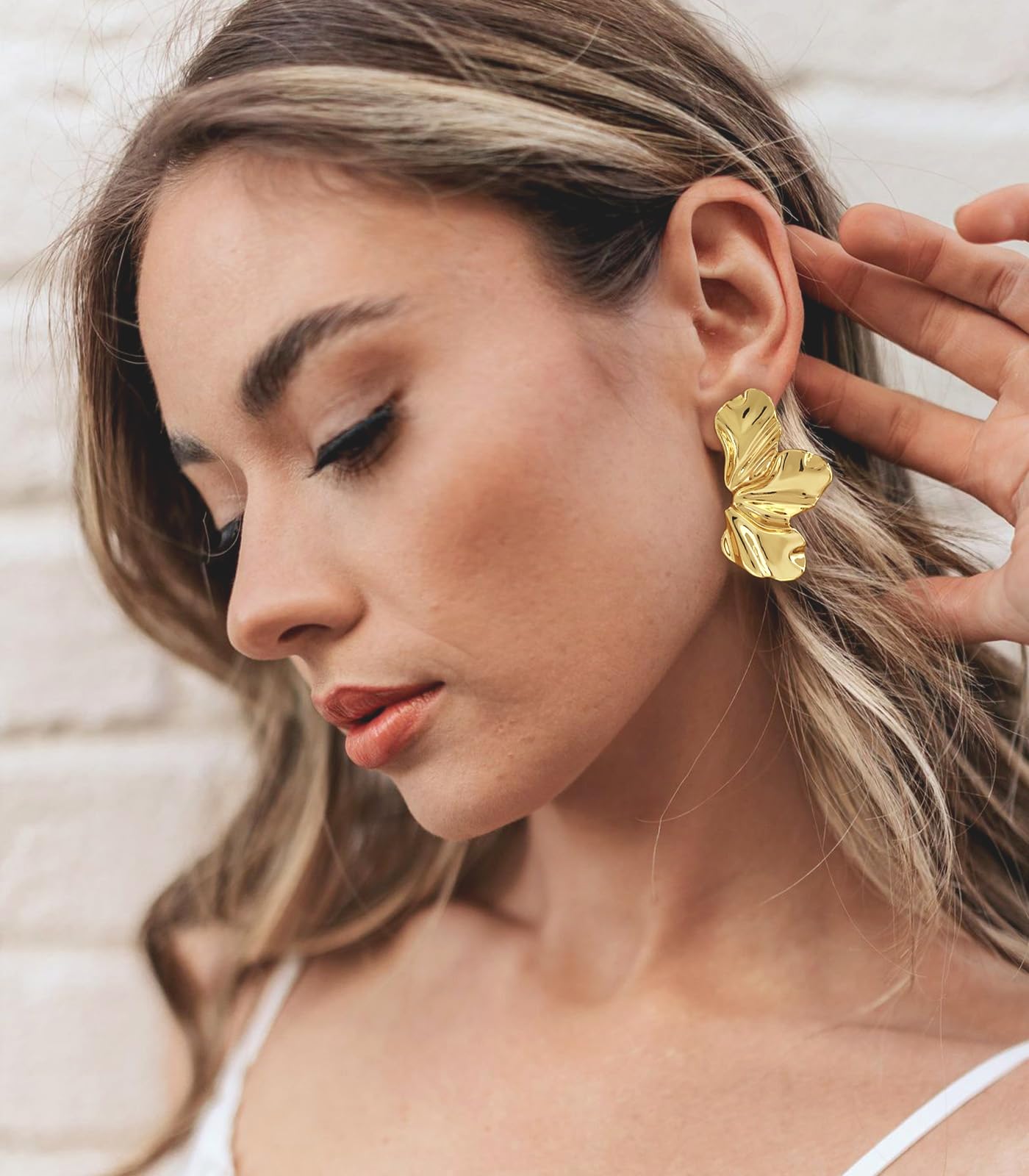 ENSKEFEN Gold Statement Flower Earrings for Women Boho Hammered Floral Earrings Fashion Large Dangle Drop Stud Earring Jewelry