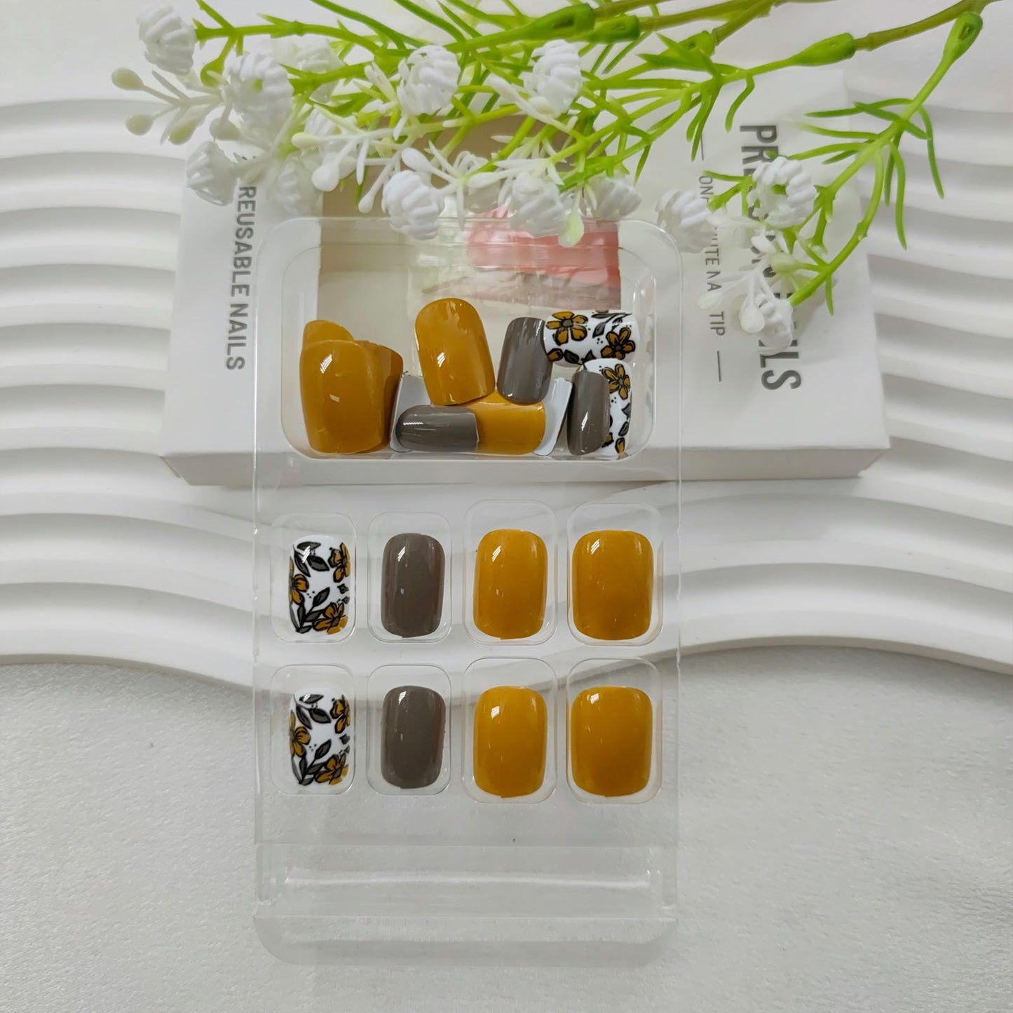 Fall Press on Nails Short Square Fake Nails with Flower Leaves Designs Yellow Nails Press ons Grey False Nails for Women 24Pcs