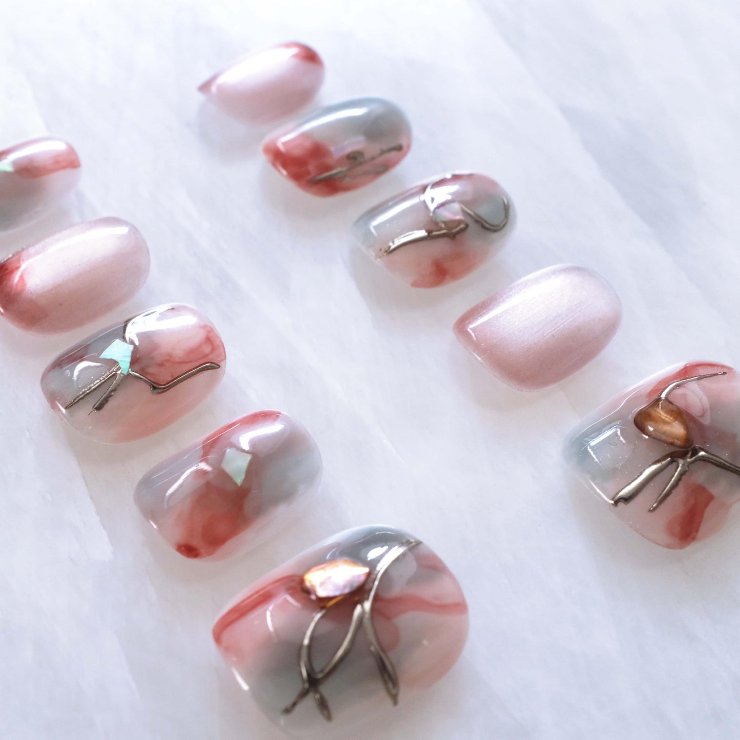 Venice Inspired Press on Nails, Pink Cat Eye with Mirror Powder Chrome Effect, Short Square Shape, 10 Piece (XS Size, SS)