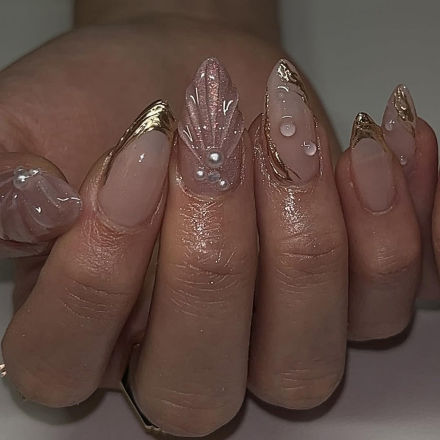 SEENEEY Almond Press on Nails Medium Fake Nails Nude Artificial Nail Pearl Designs Gold Stick on Nail for Women 24pcs