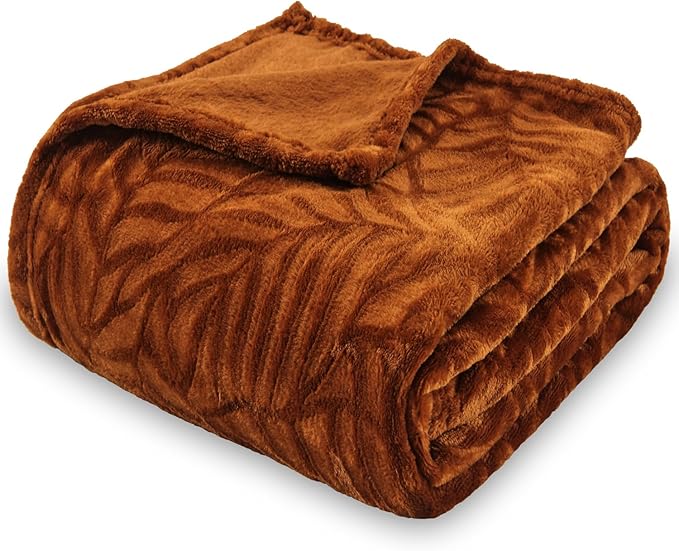 SOCHOW Super Soft Flannel Fleece Fall Throw Blanket, Lightweight Cozy Warm Leaves Textured Plush Blanket for Bed Couch Sofa, 60 x 80 Inches, Caramel