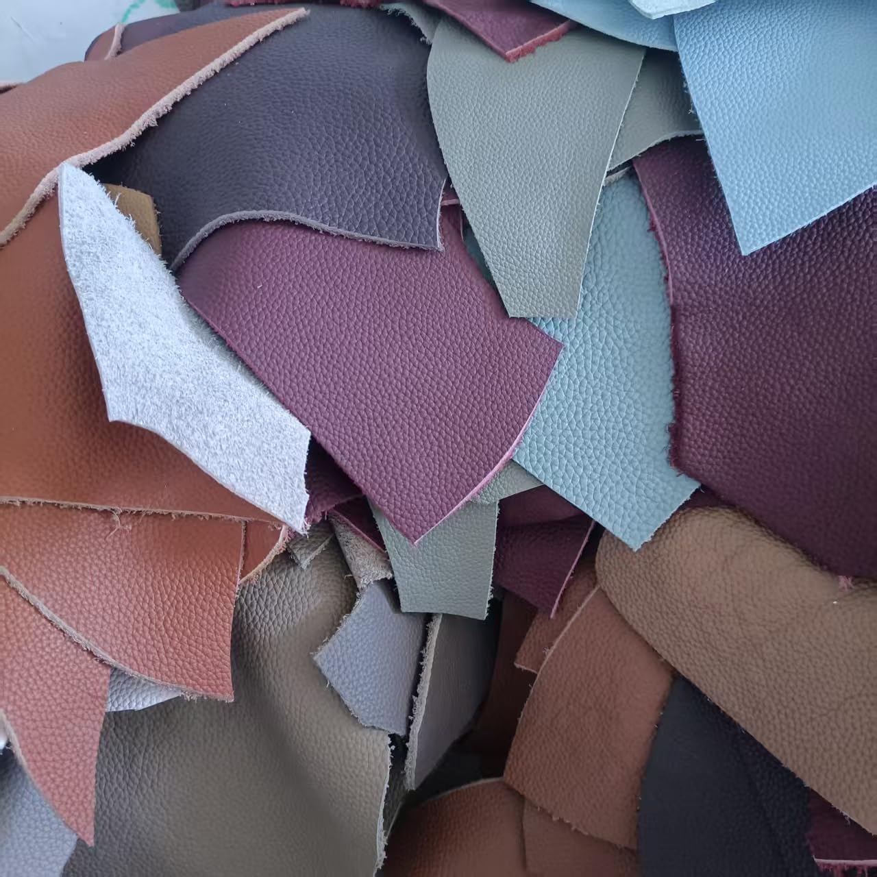 Leather Scraps, 1.5-2.0mm (3.6-5 oz) Thick Genuine Cowhide Scraps, Leather Scrap for Tools/Crafts/DIY, Mixed Colors,Leather for Crafting (Thick 500 Grams)
