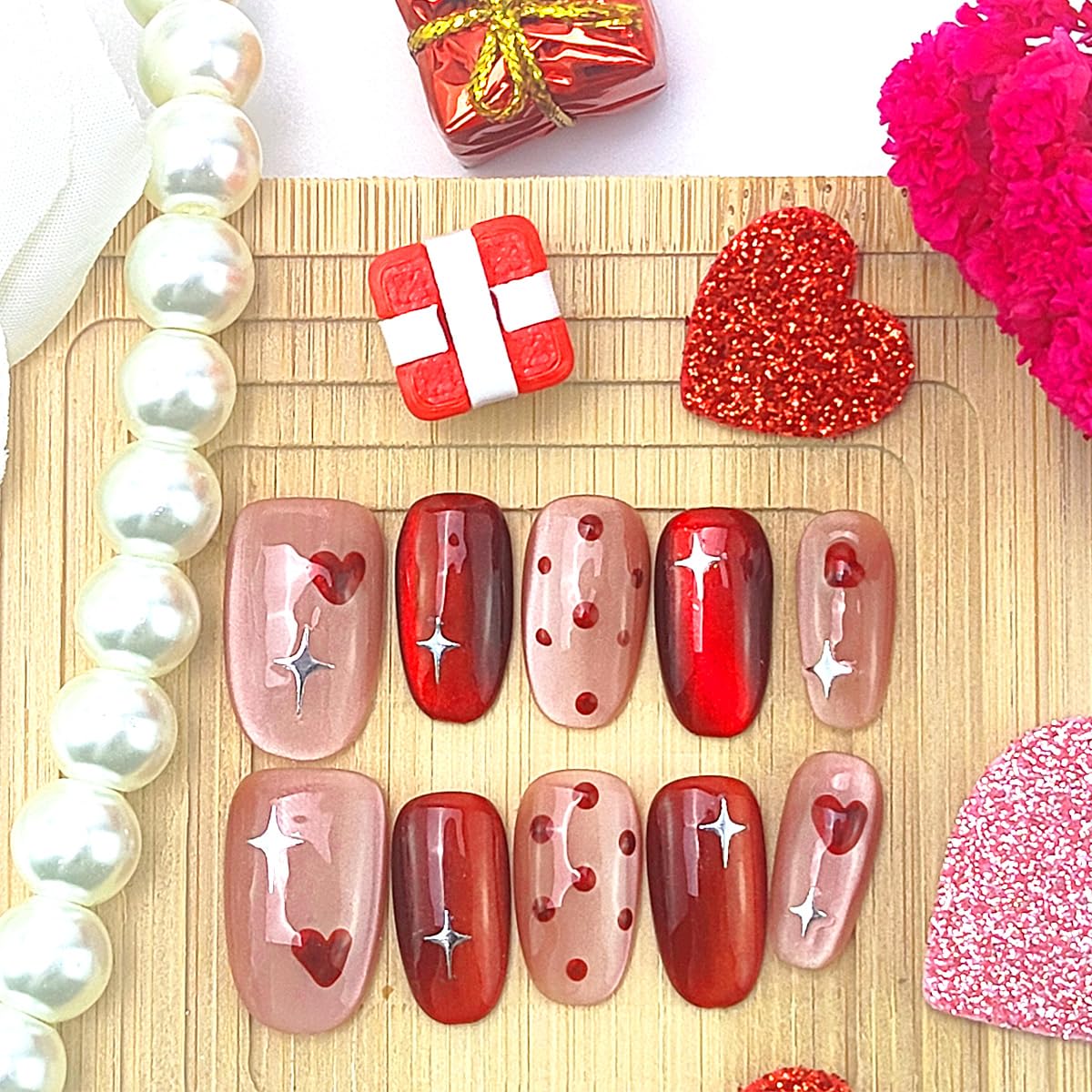 10Pcs Valentines Press on Nails Short Oval Fake Nails Cute Polka Dots Star Designs Artificial Acrylic Glue on Nail Romantic Heart False Nails Glossy Full Cover Red Stick on Nail for Women Manicure