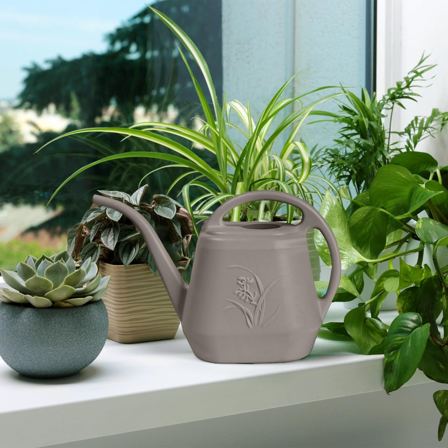TTAOE GN Plastic Watering Can - for Indoor and Outdoor Plant - 1/2 Gallon - Coffee Color