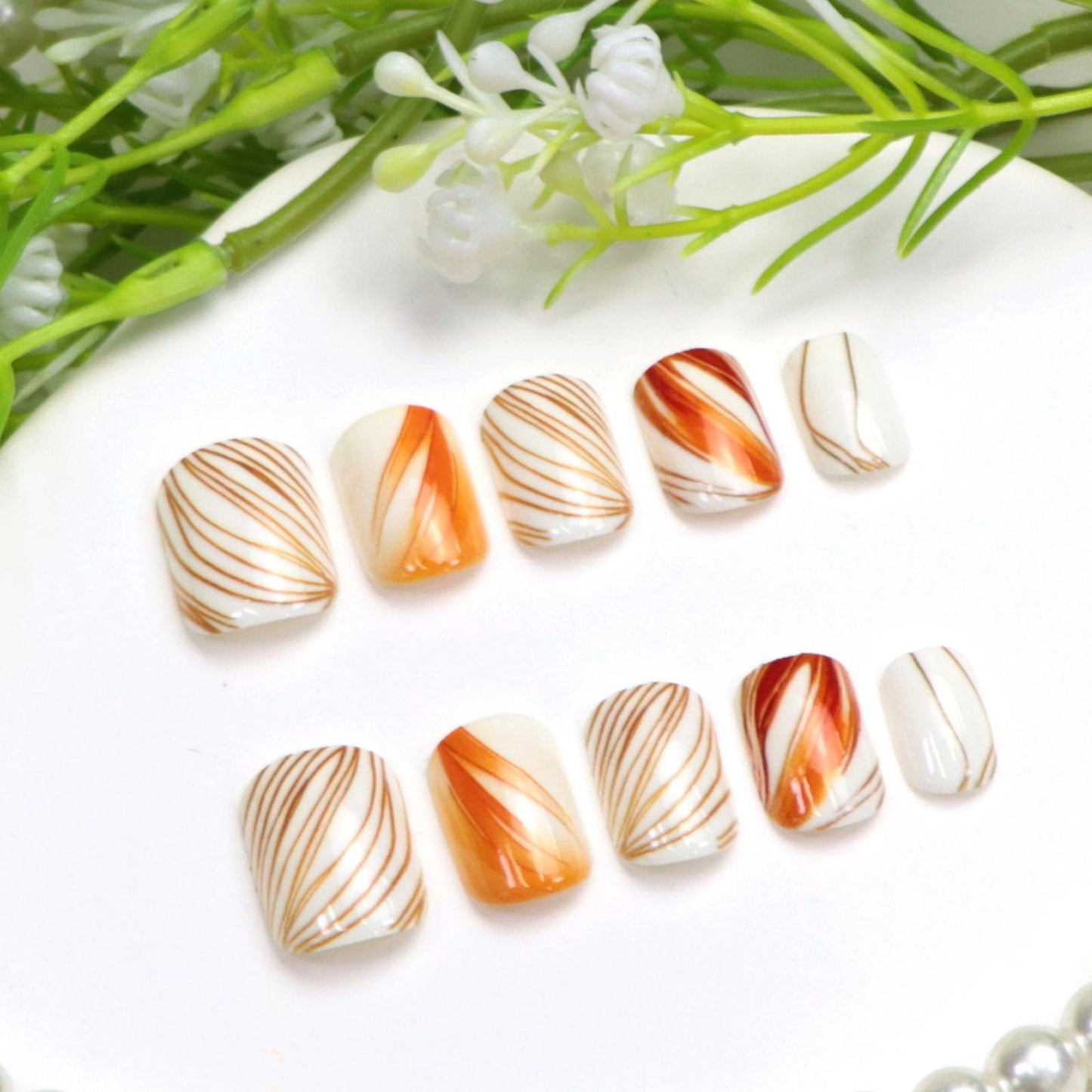 Press on Nails Short Square Fake Nails White Nails Press ons with Lines Designs Fall Acrylic Nails for Women 24Pcs