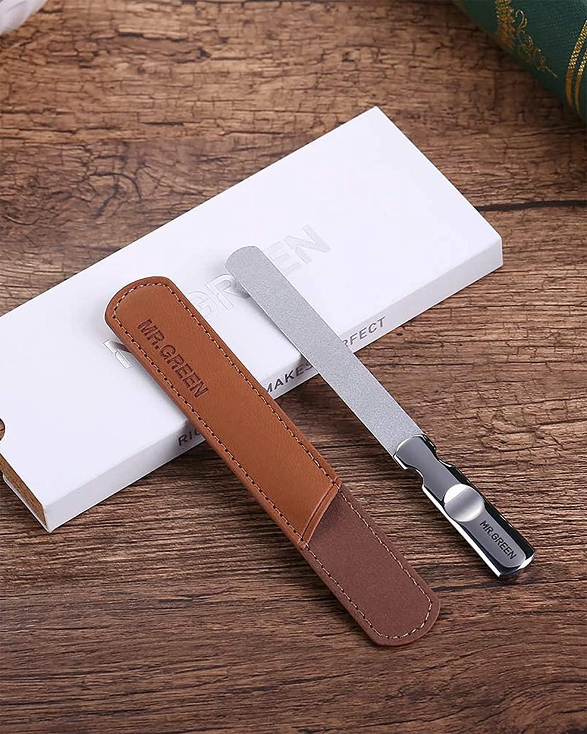 MR.GREEN Metal Nail File and Tweezers