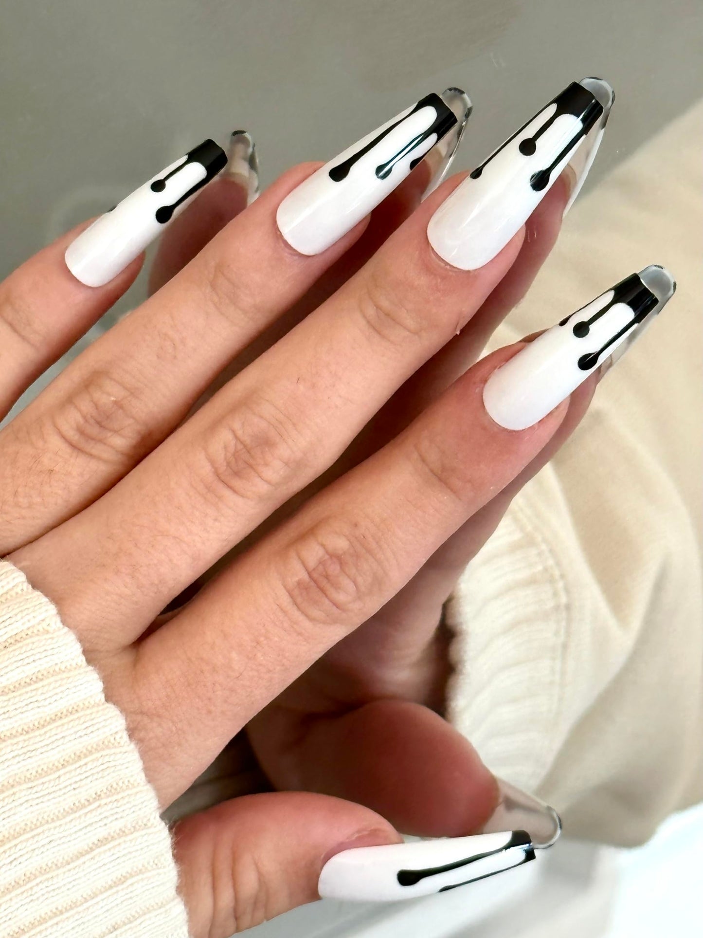 BLACK DRIP by Lavaa Beauty | Extra-Long Coffin Press-On Nails | Black Paint Drip on White Base