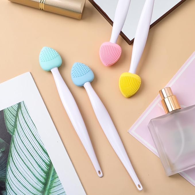 4pcs Lip Scrub Brush, Silicone Heart Lip Exfoliator Brushes Scrubber Tool, Double-Sided Lip Cleaning Exfoliating Remove Dead Skin Tool for Men Women Dark Lips- Pink & Green & Blue & Yellow