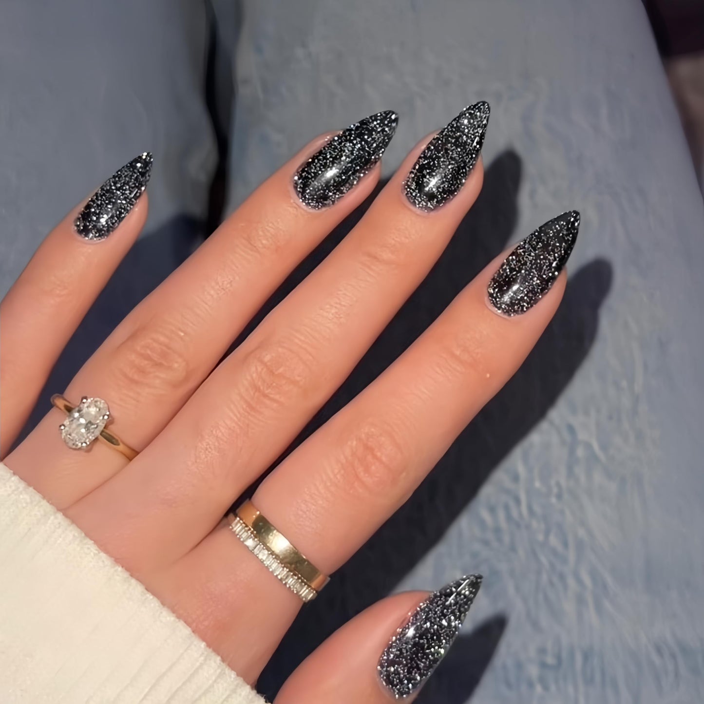 KQueenest Glitter Black Press on Nails Almond Medium Length, Iridescent Shimmer Acrylic Fake Nails Press ons, Glossy Sparkly Glue on Nails Medium False Nails for Party Decoration 24 Pcs