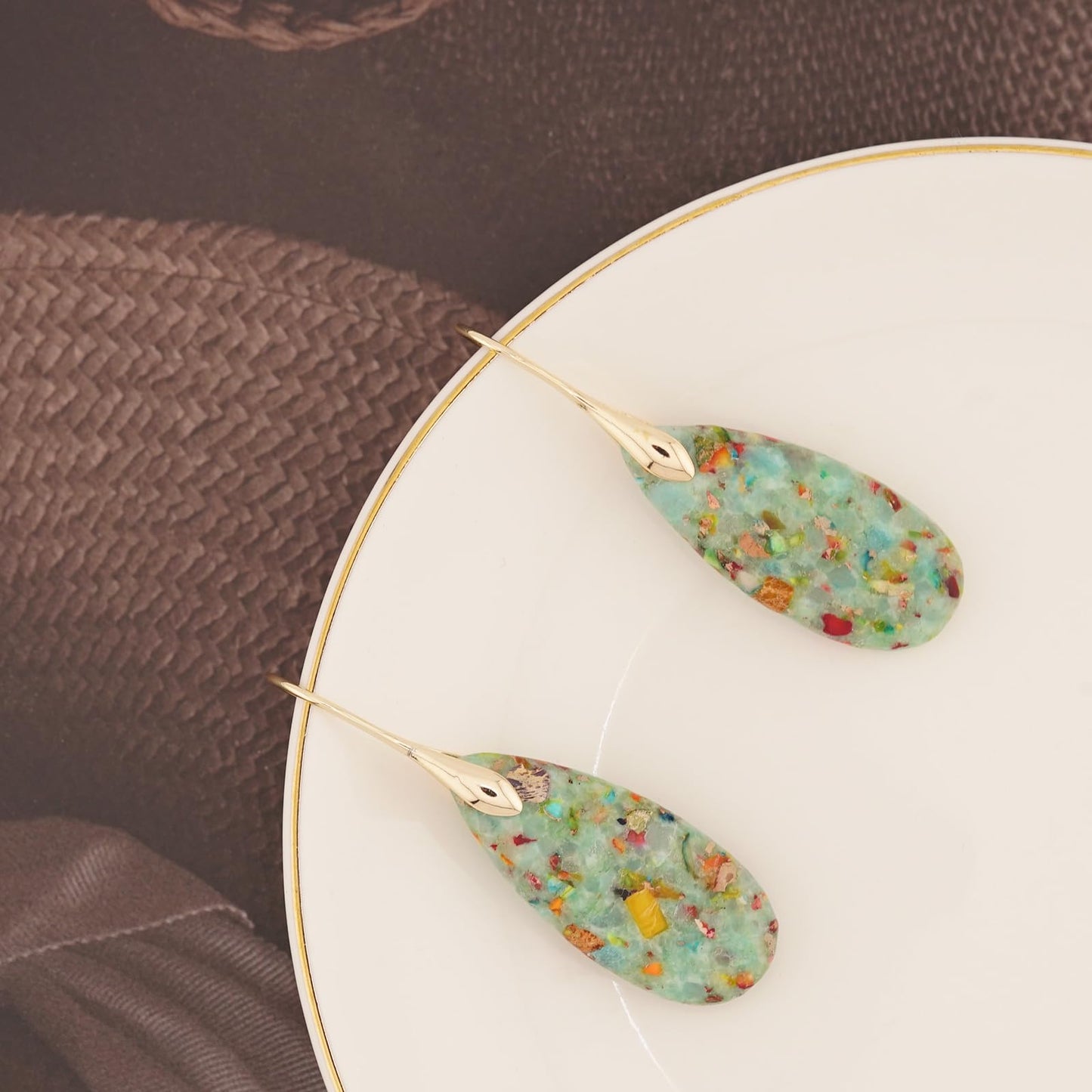 Sriomu Natural Healing Stone Fishhoop Dangle Drop Earrings Statement Gold silver earrings