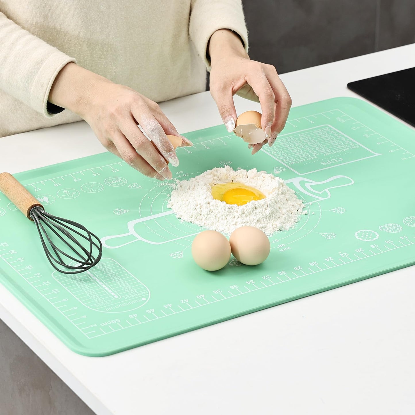 Silicone Baking Mat 20"L x 28"W, Extra Thick Dough Rolling Pad with Measurements and Edge Heightening, Non-stick Food Grade Silicone Pastry Mat for Pastry, Bread, Cookies