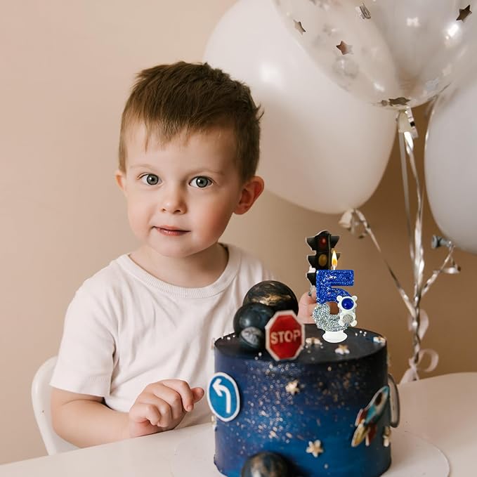 HXOUSE Astronaut 5th Birthday Candle - Space Universe Sparkler 5 Candle for Birthday Cake Boy, Topper for Party Decorations Anniversary Celebrations (Number 5)